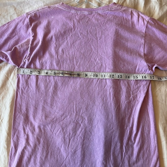 NWOT Disney Tim Burton’s The Nightmare Before Christmas Graphic Tee S - Picture 9 of 9